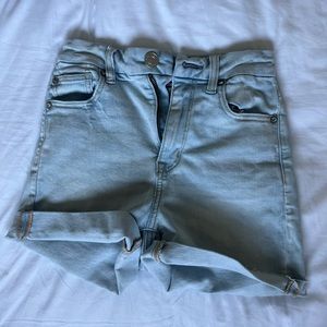 American Eagle jean shorts. Size: US 0
